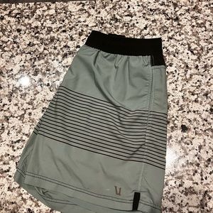 Vuori Kore Short - 7 inches w/ liner